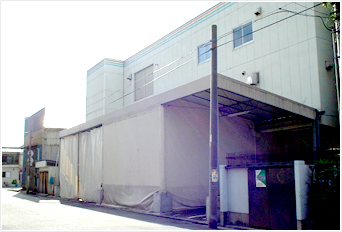 本社工場 （生産量：30,000パック/日）